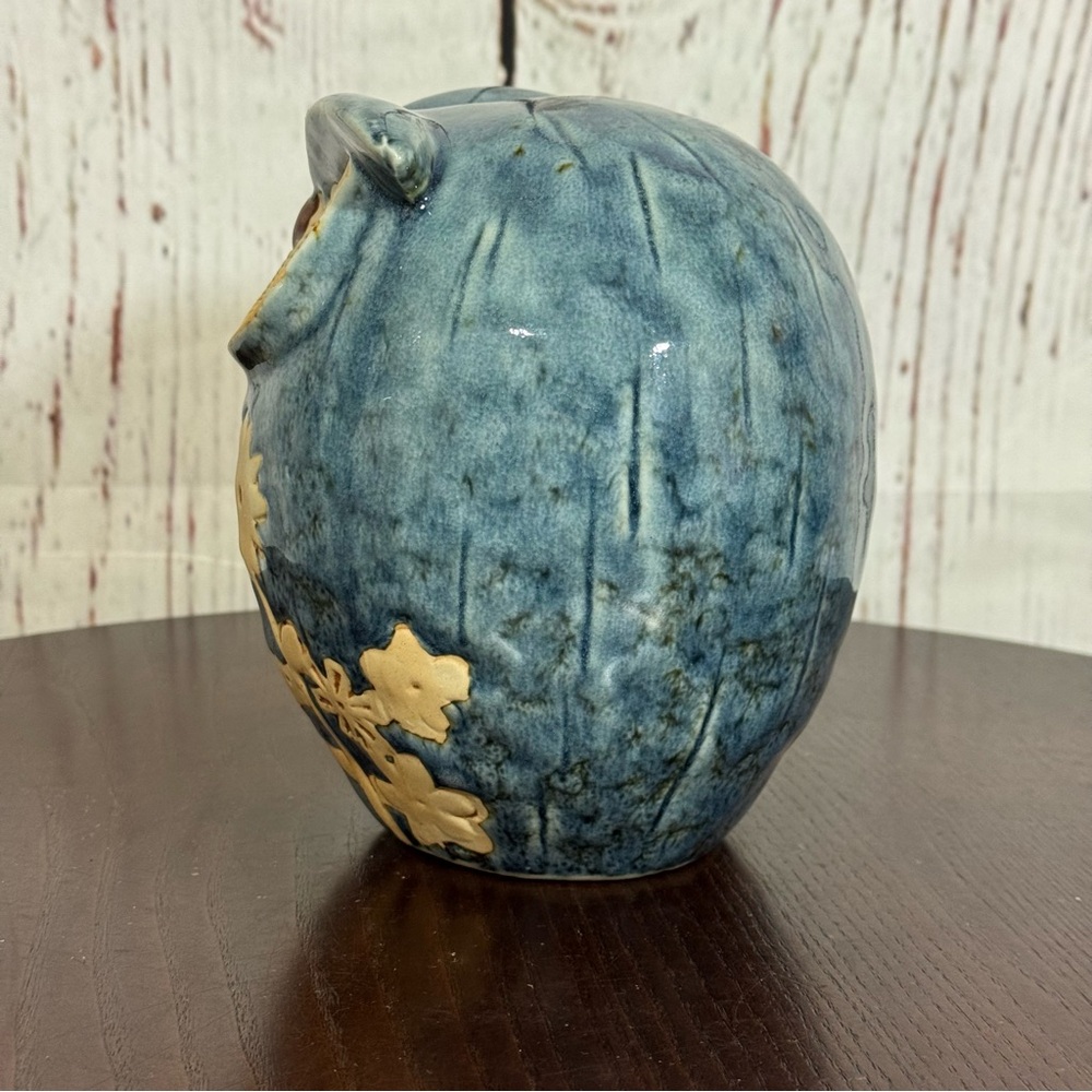 Ashland Home Collection Blue and Cream Ceramic Owl Figurine Beautiful Details - Picture 7 of 10
